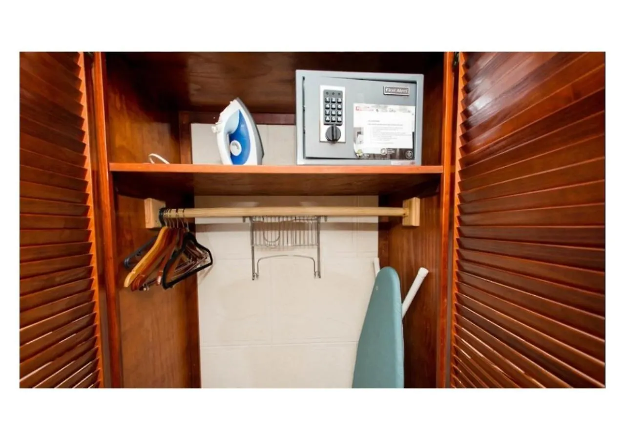 كرايست تشيرش Ocean 15 Hotel